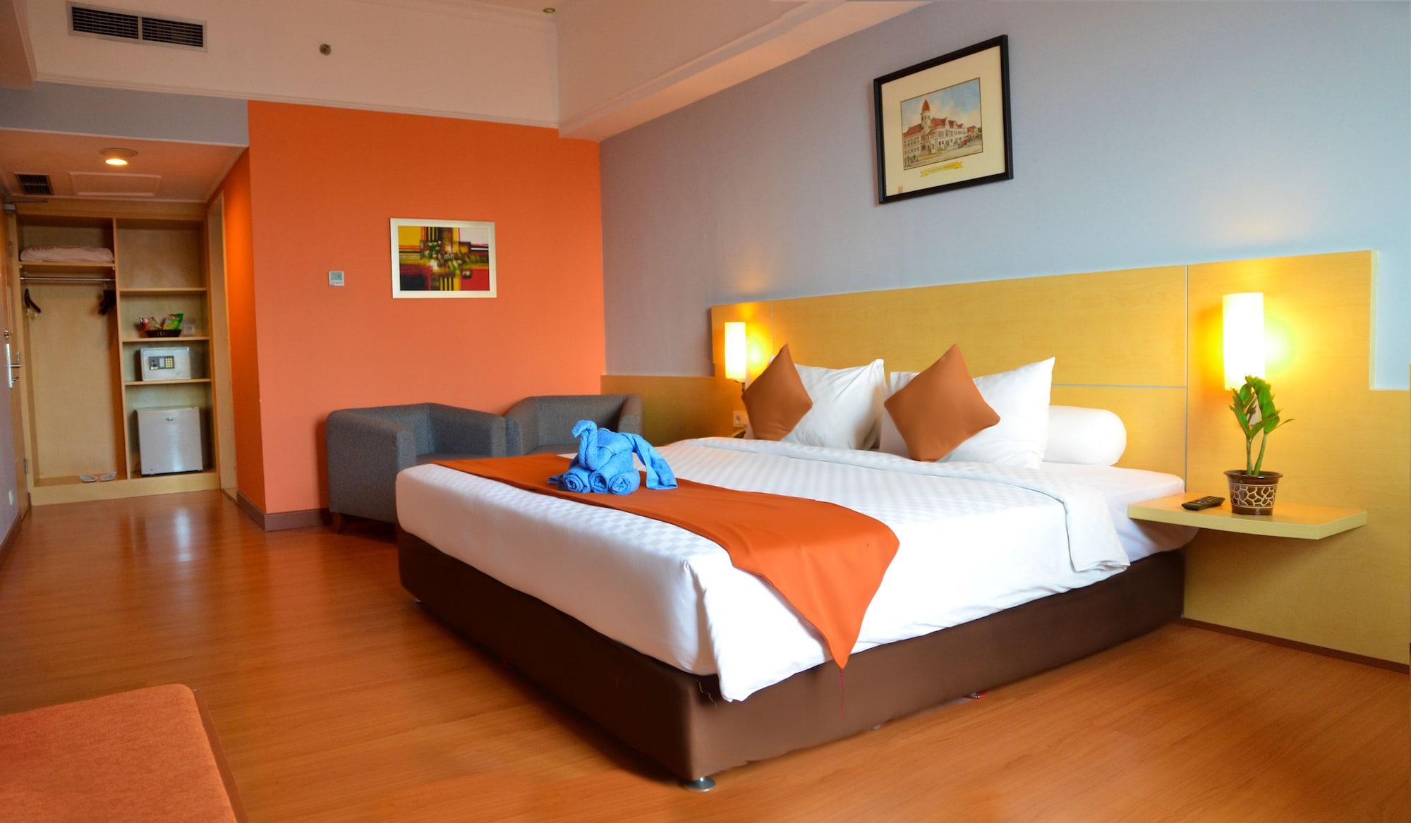 Arcadia Surabaya Hotel Exterior foto
