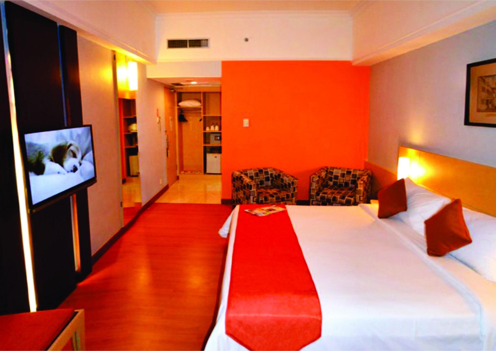 Arcadia Surabaya Hotel Exterior foto