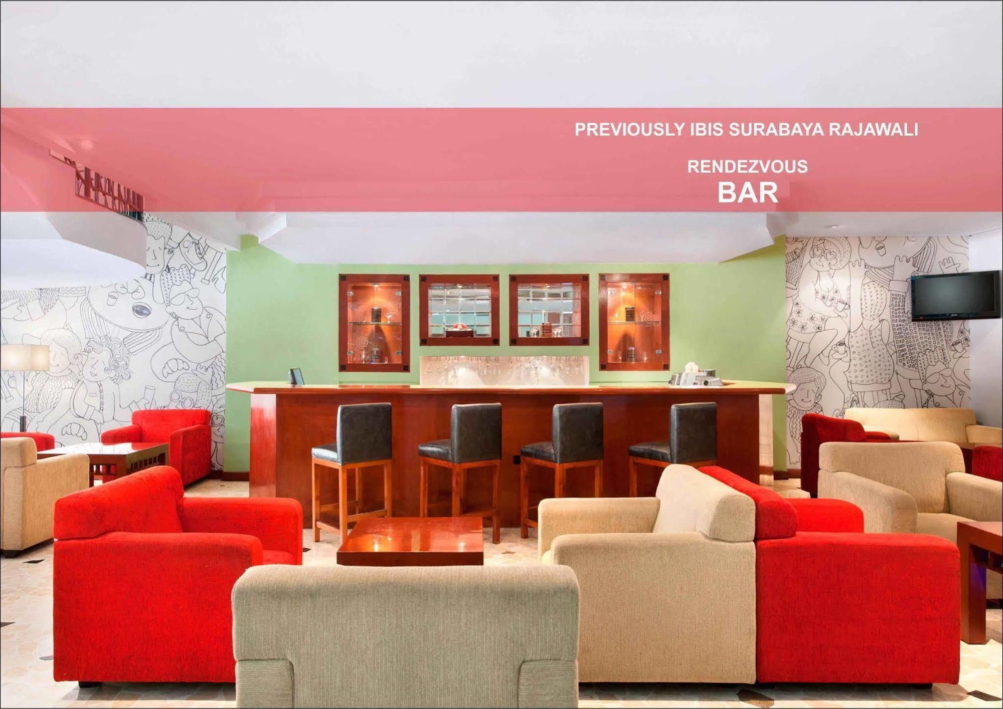 Arcadia Surabaya Hotel Exterior foto